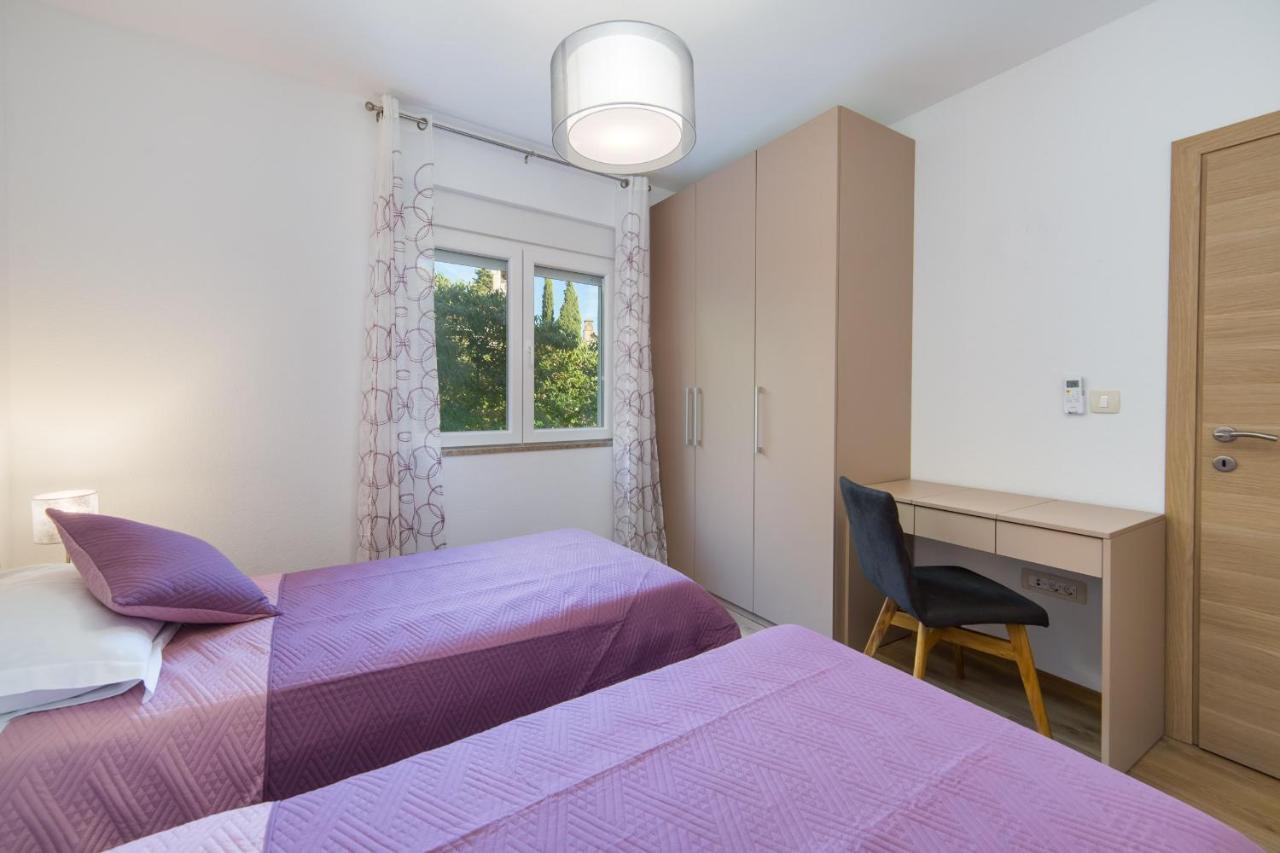 Apartments Zvonik Brist Exterior photo
