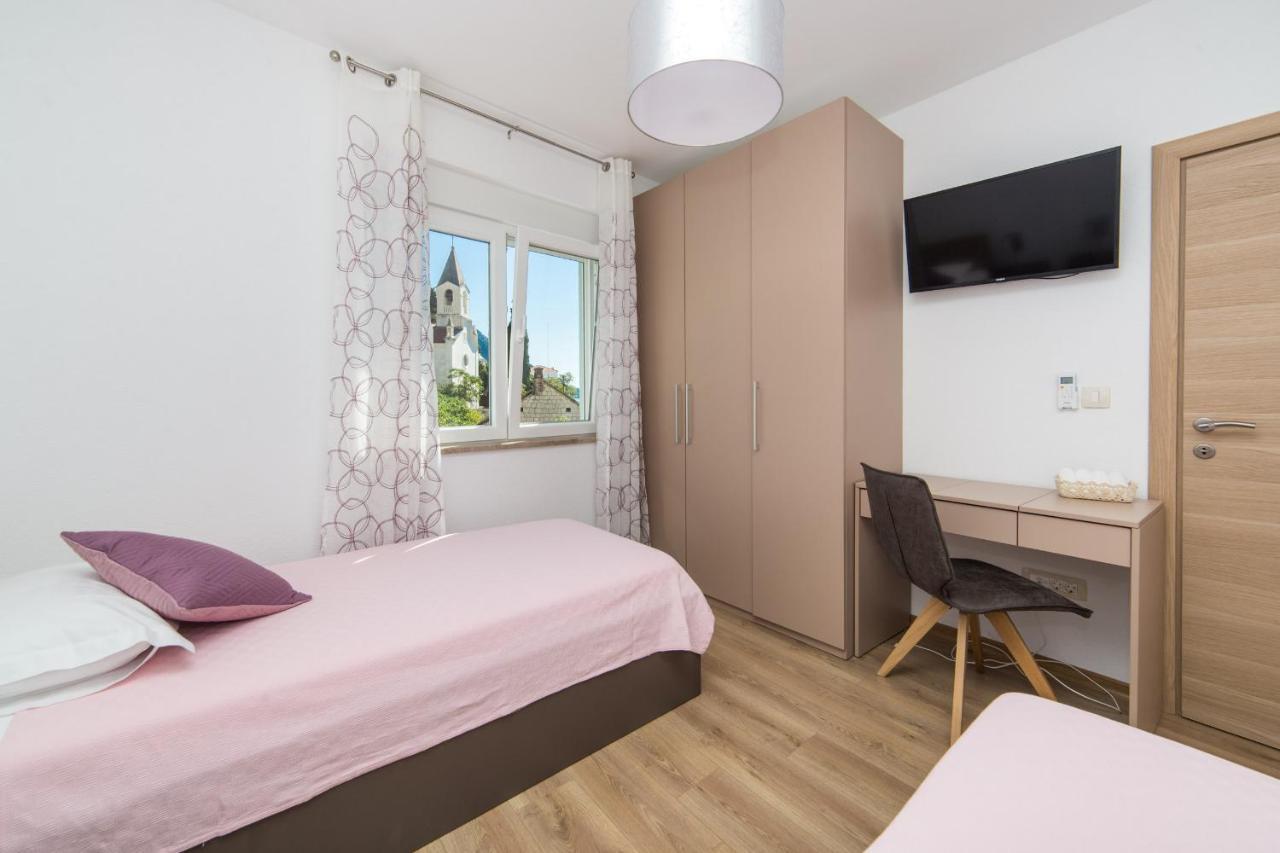 Apartments Zvonik Brist Exterior photo