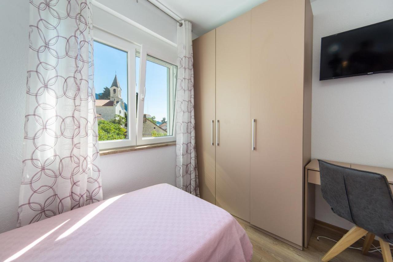 Apartments Zvonik Brist Exterior photo