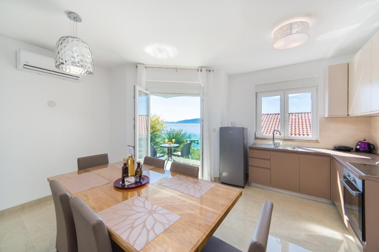 Apartments Zvonik Brist Exterior photo