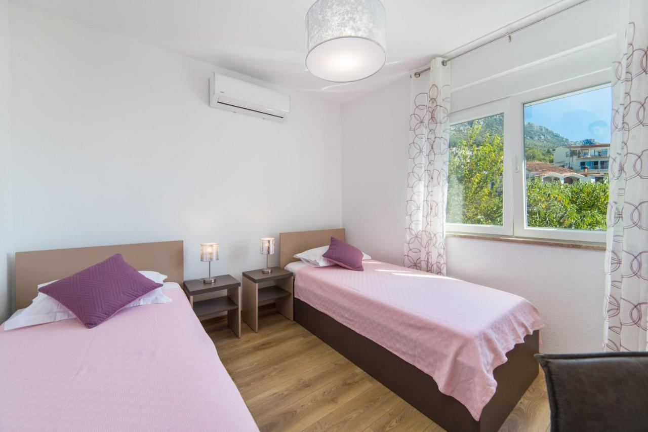 Apartments Zvonik Brist Exterior photo